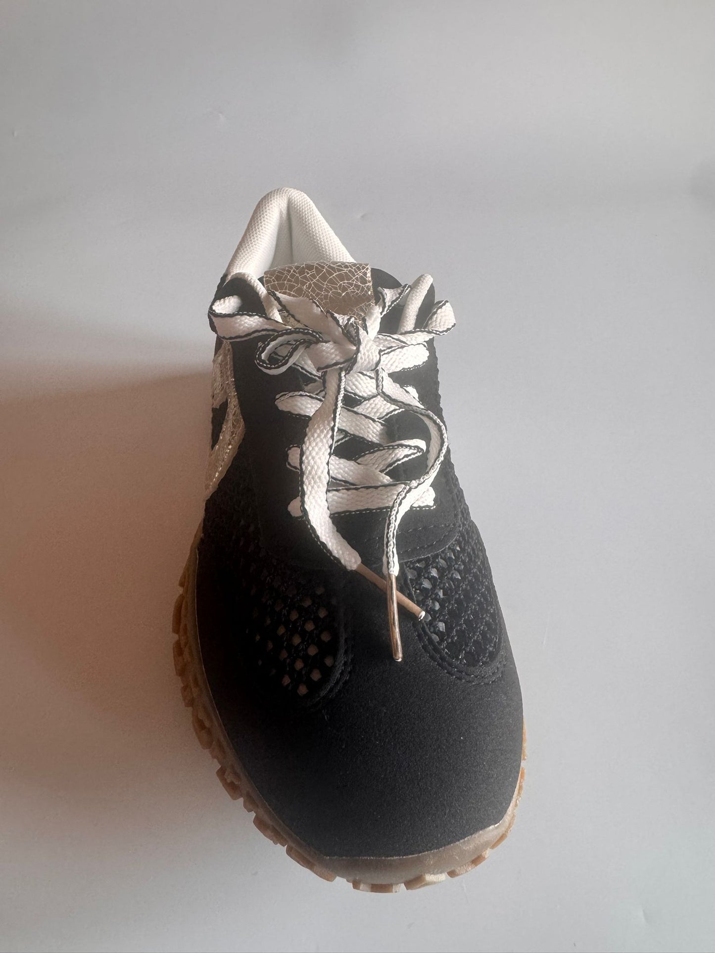 Damen Retro-Sneaker in Schwarz-Gold