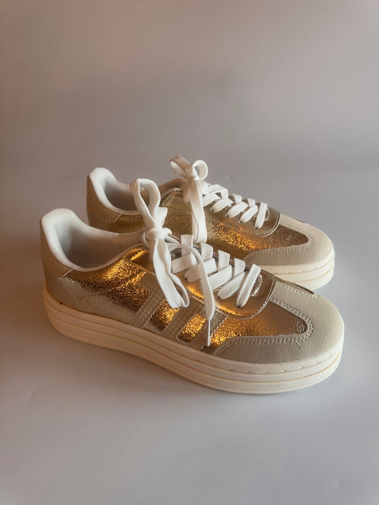 Damen Plateau-Sneaker in Beige-Gold