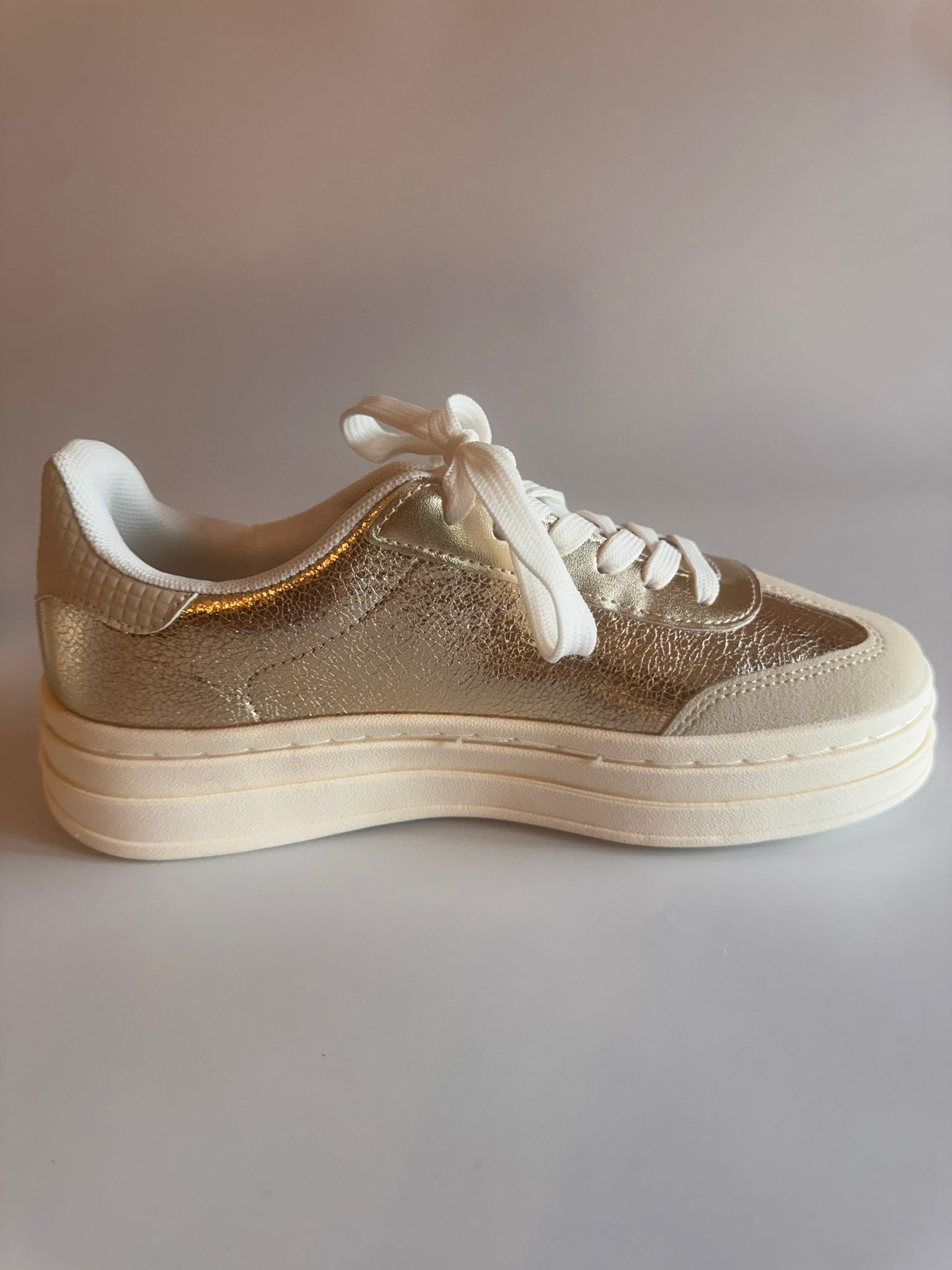 Damen Plateau-Sneaker in Beige-Gold